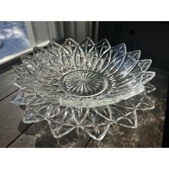 Vintage Federal Glass Petal Pattern Clear Glass Serving Bowl & Platter Flower - Picture 5 of 16